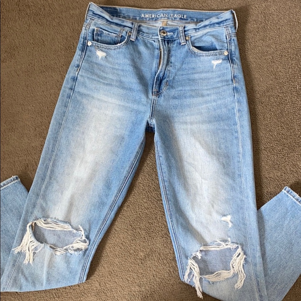American Eagle mom jeans